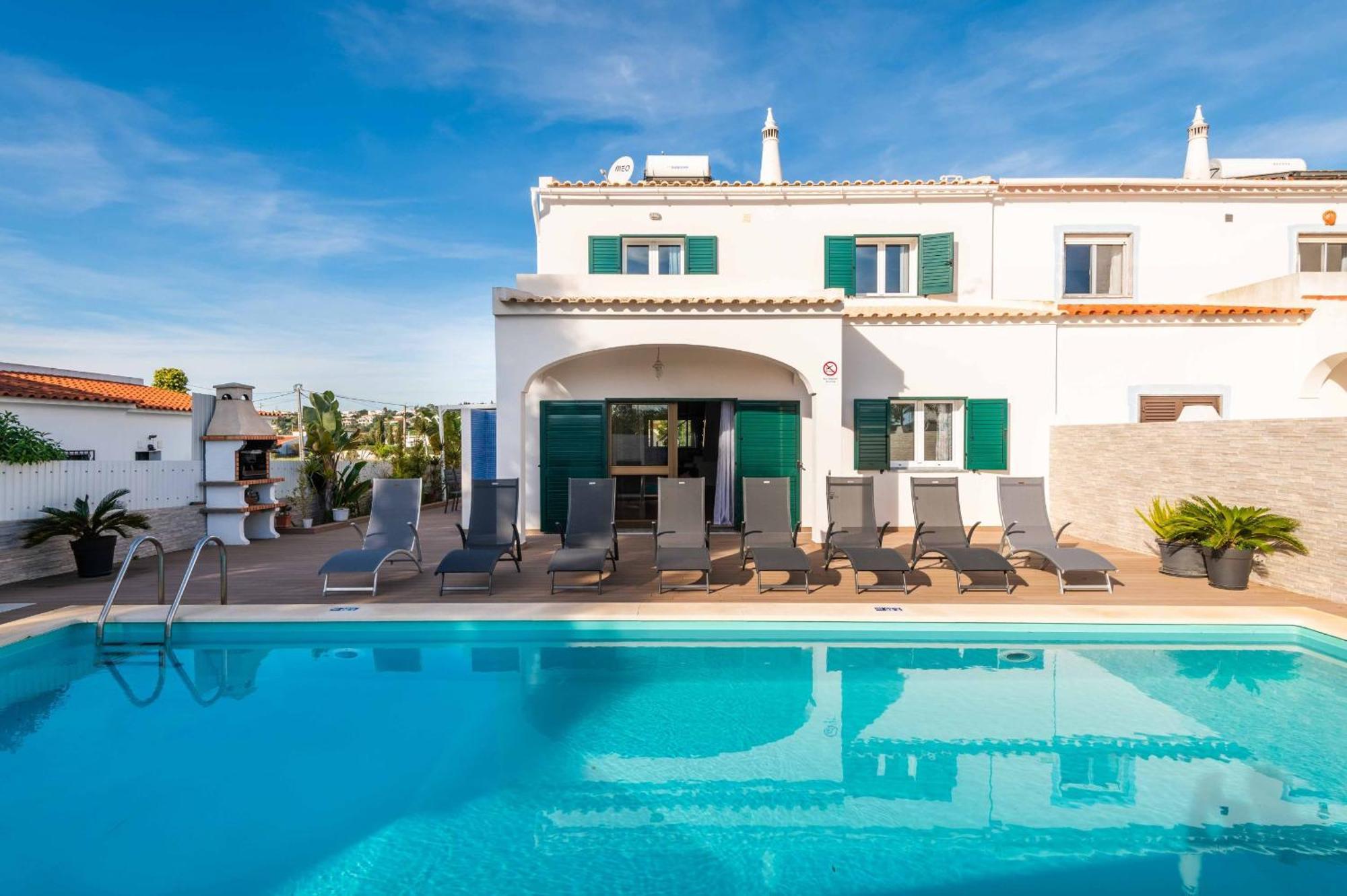 Abf61 Simpatica Moradia E Piscina Em Local Sossega * Albufeira